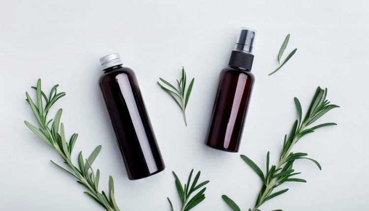Natural Spa Ingredients rosemary essential oil for aromatherapy